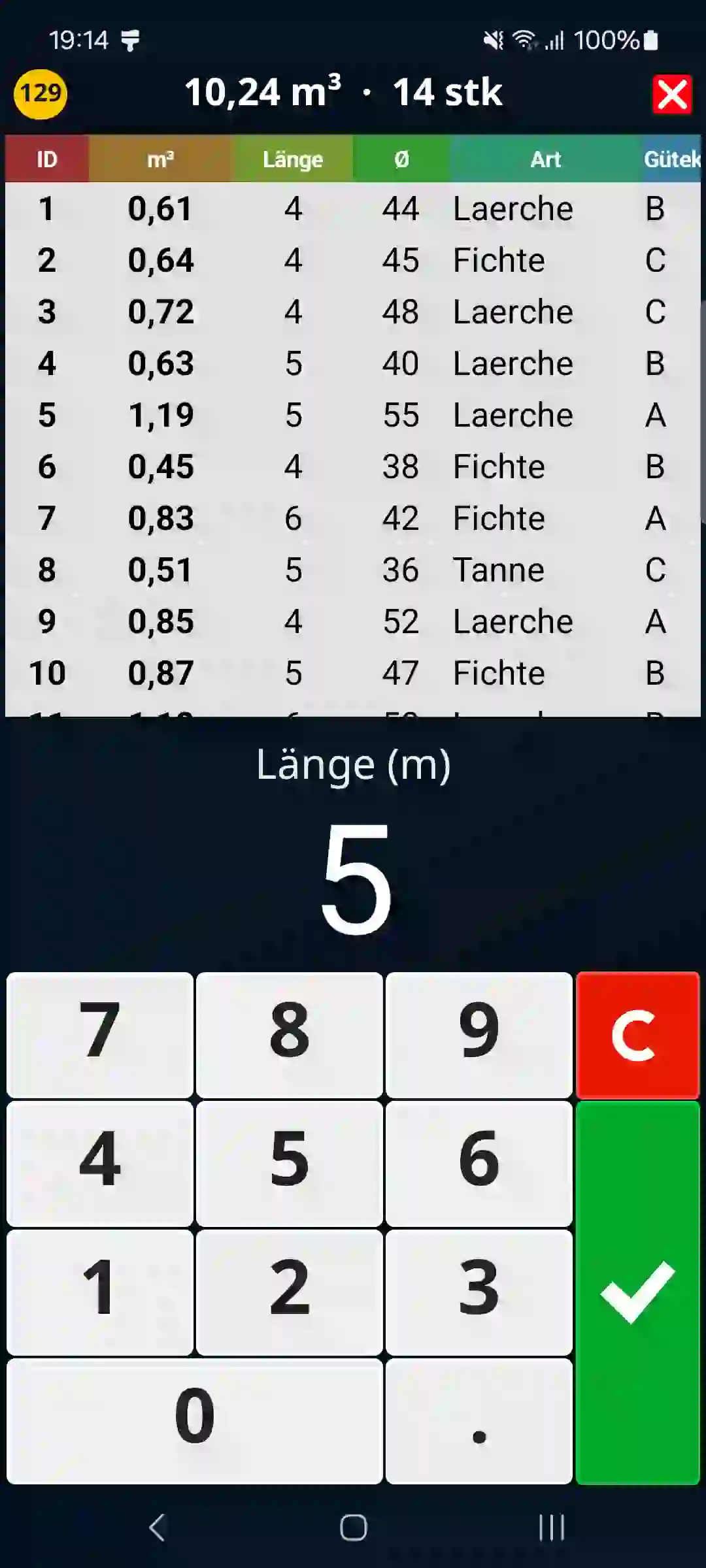 Datenerfasser für Rundholzaufnahmen mit großer Tastatur in der App TIMBERPOLIS